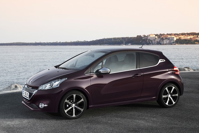 Peugeot 208 Xy foto 1