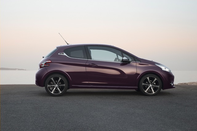 Peugeot 208 Xy foto 2