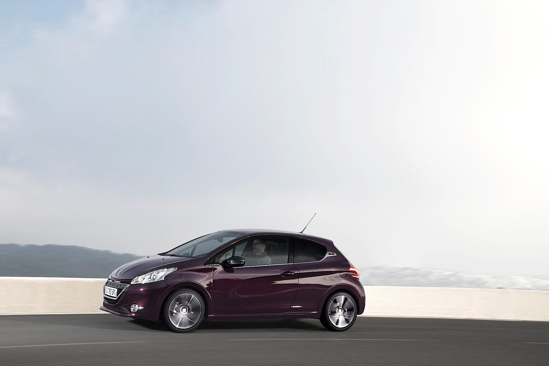 Peugeot 208 Xy photo 4