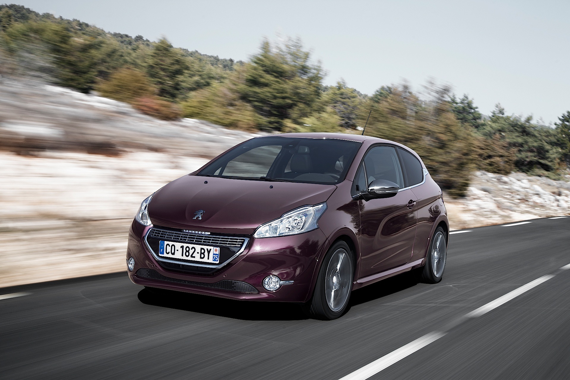 Peugeot 208 Xy photo 5
