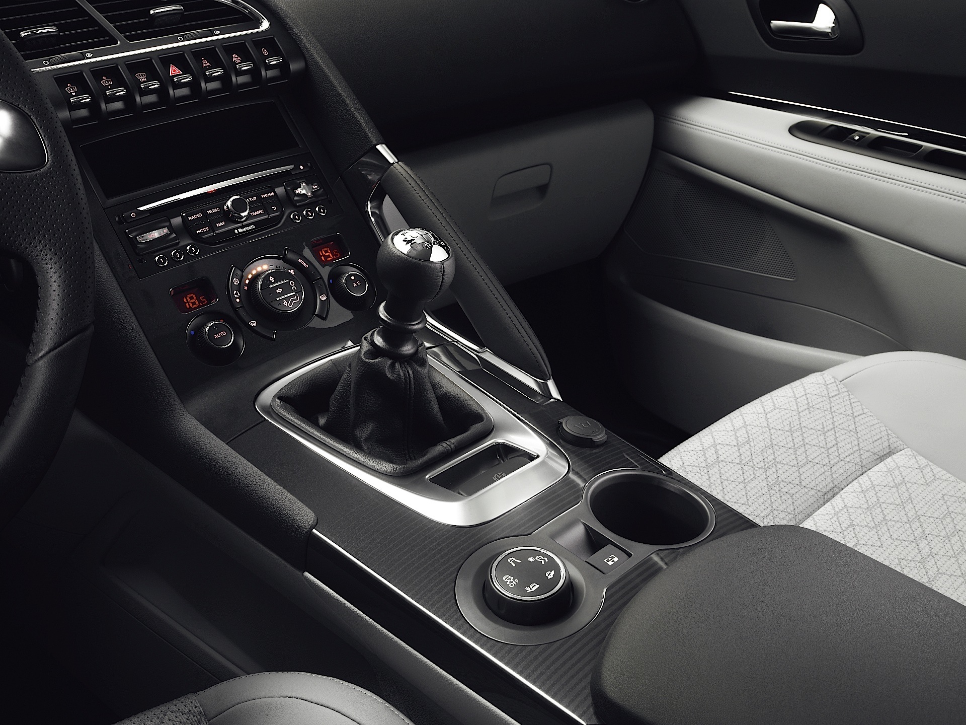 Peugeot 3008 photo 21