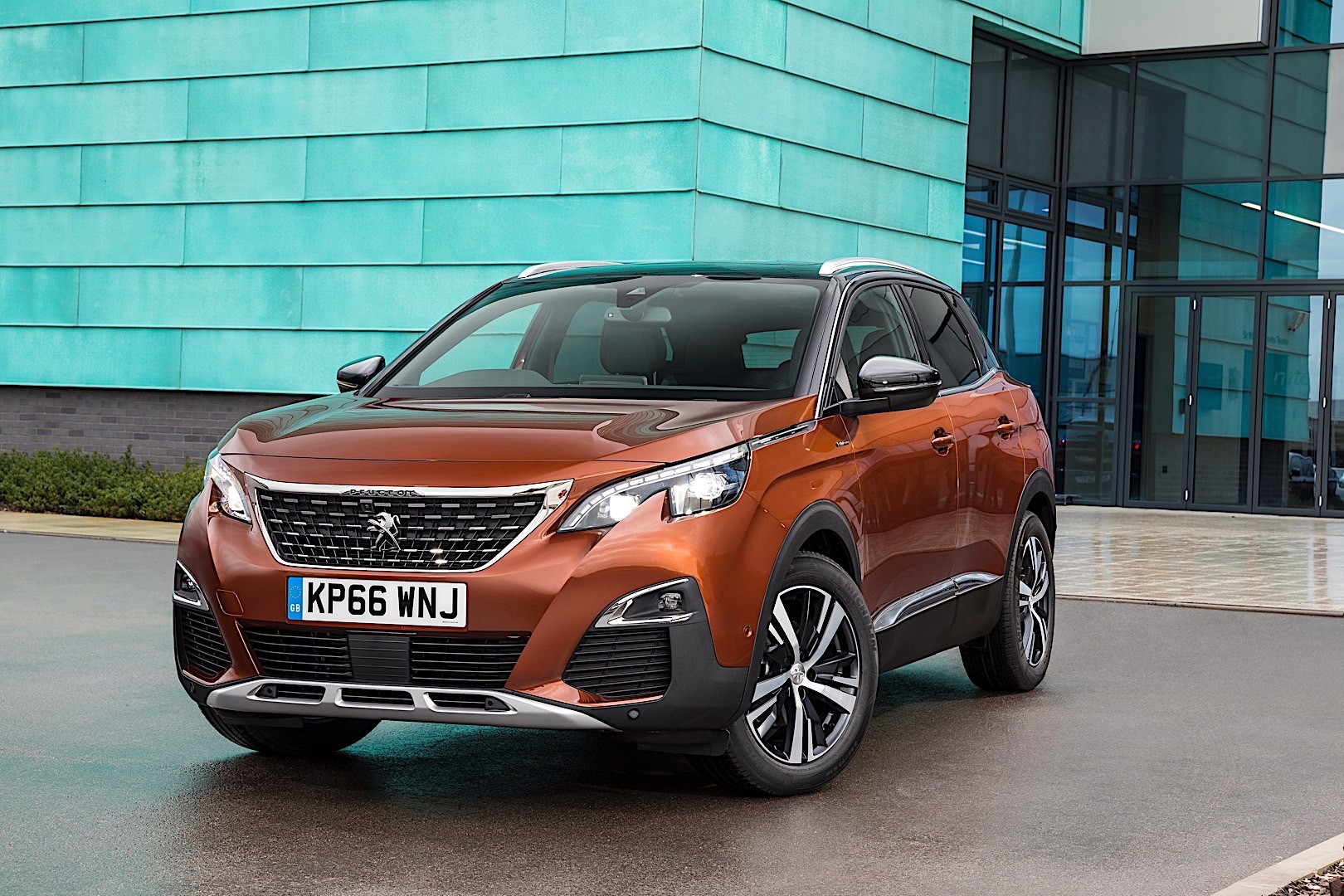 Peugeot 3008 photo 2