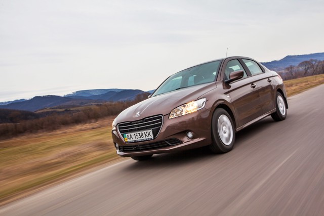 Peugeot 301 photo 25