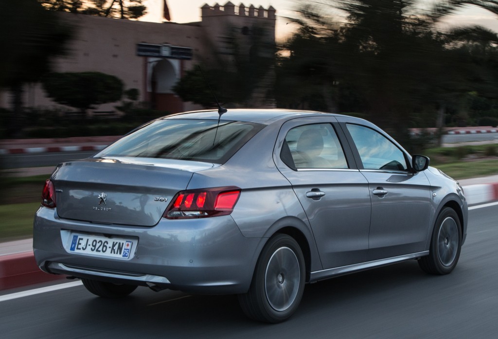 Peugeot 301 photo 22