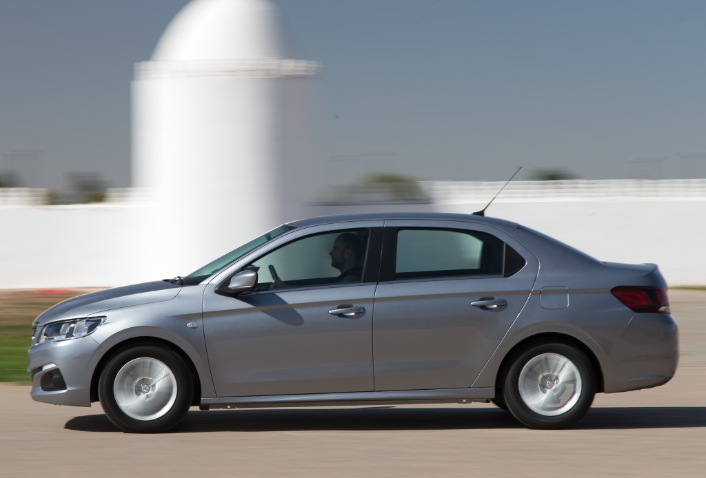 Peugeot 301 photo 24