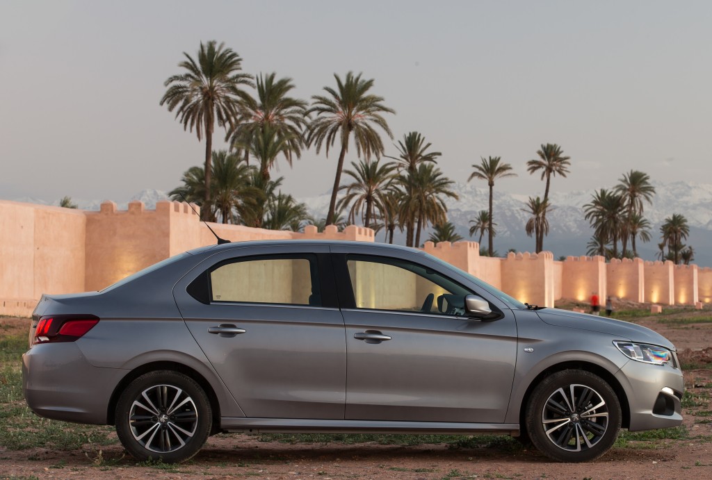 Peugeot 301 photo 32