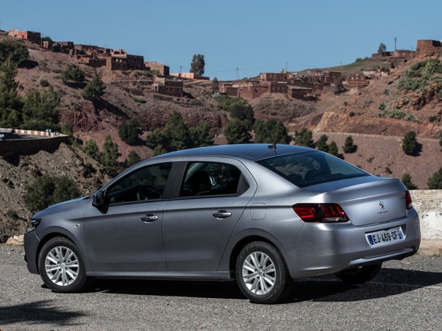 Peugeot 301 Foto 7