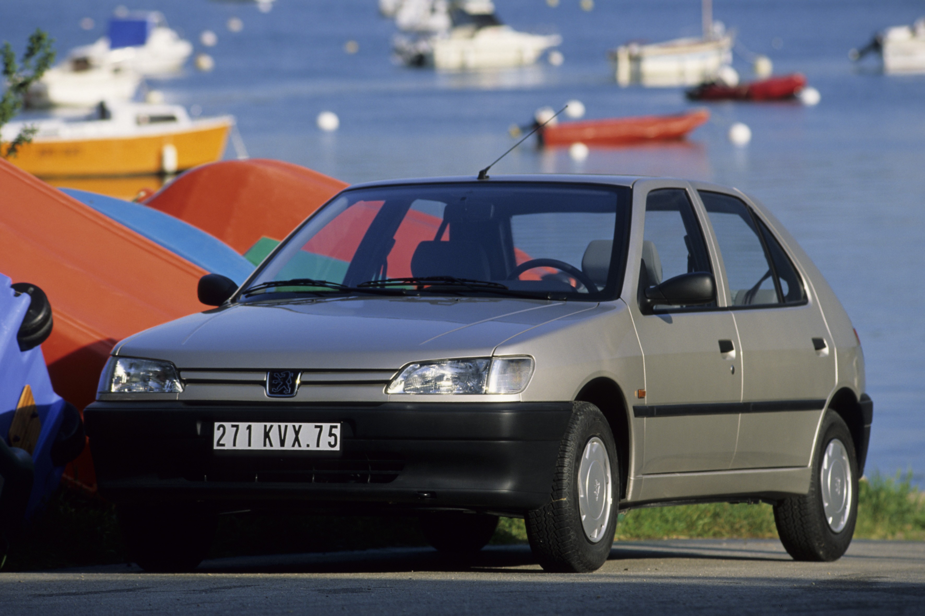 Peugeot 306 photo 6