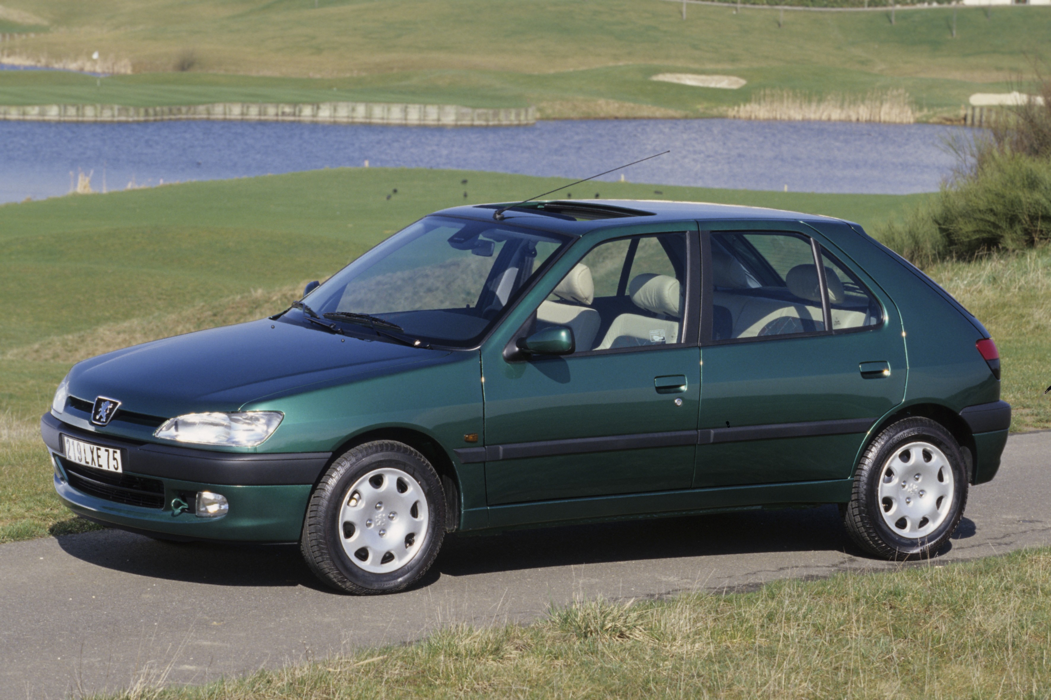 Peugeot 306 photo 12