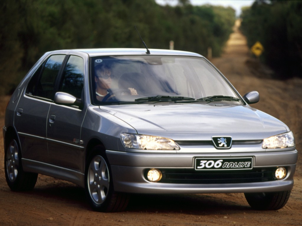 Peugeot 306 photo 16