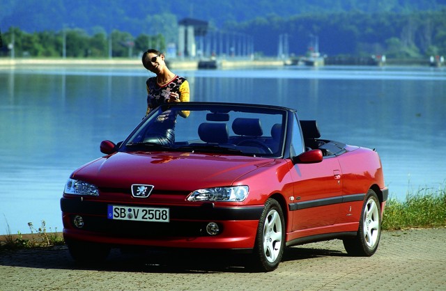 Peugeot 306 photo 16