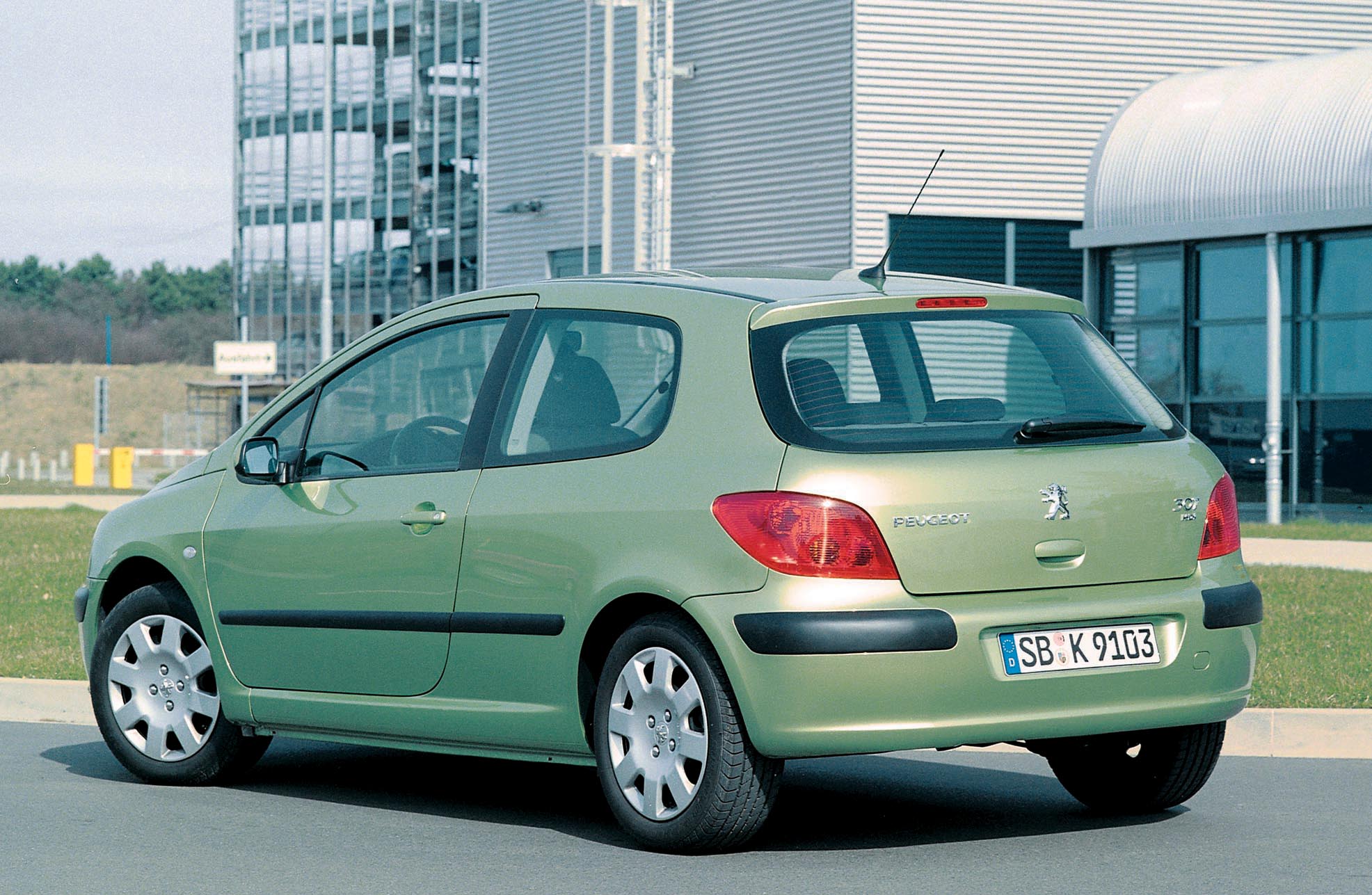 Peugeot 307 3 Doors photo 14