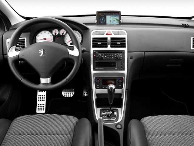 Peugeot 307 3 Doors photo 16