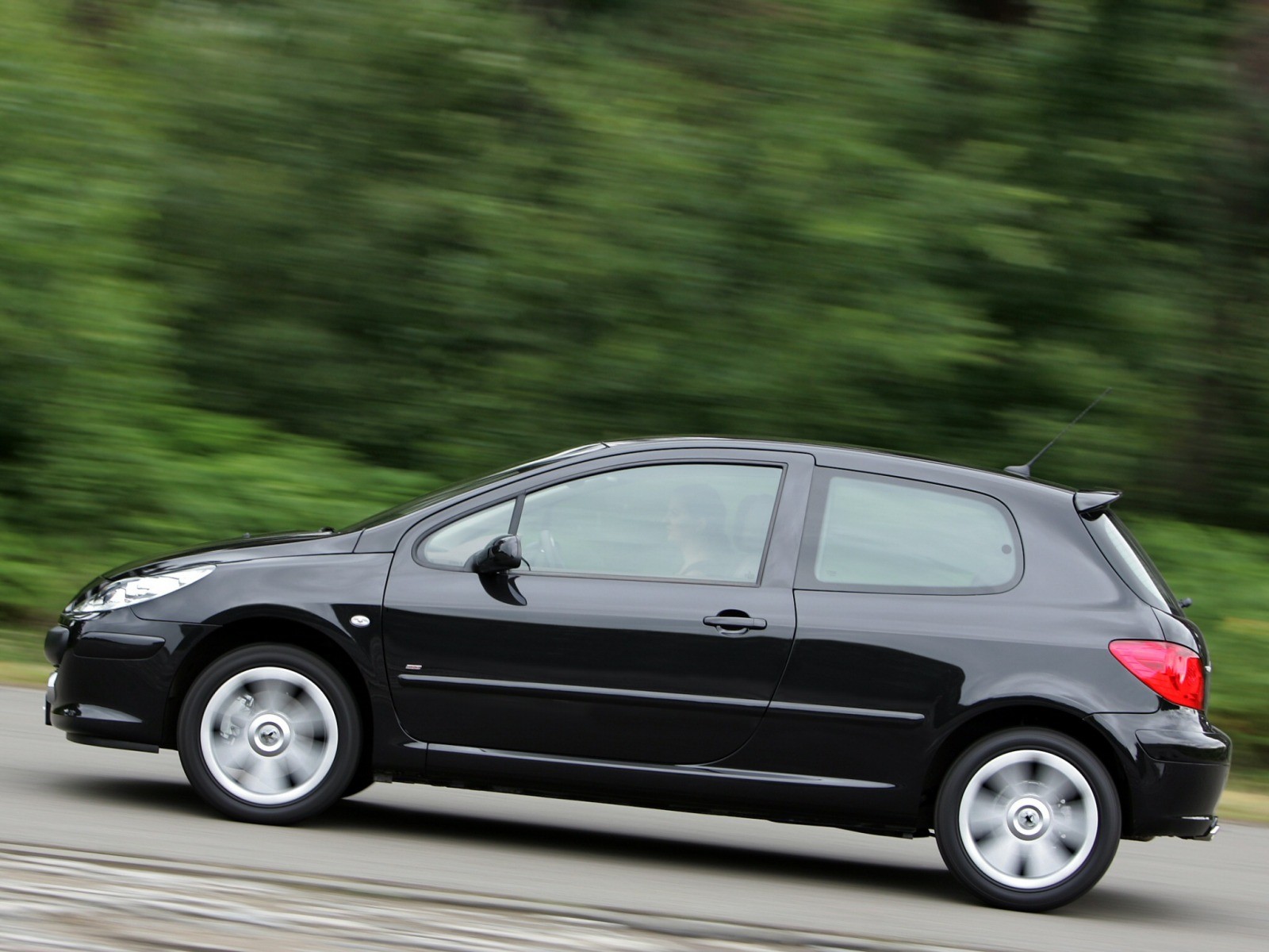 Peugeot 307 3 Doors photo 8