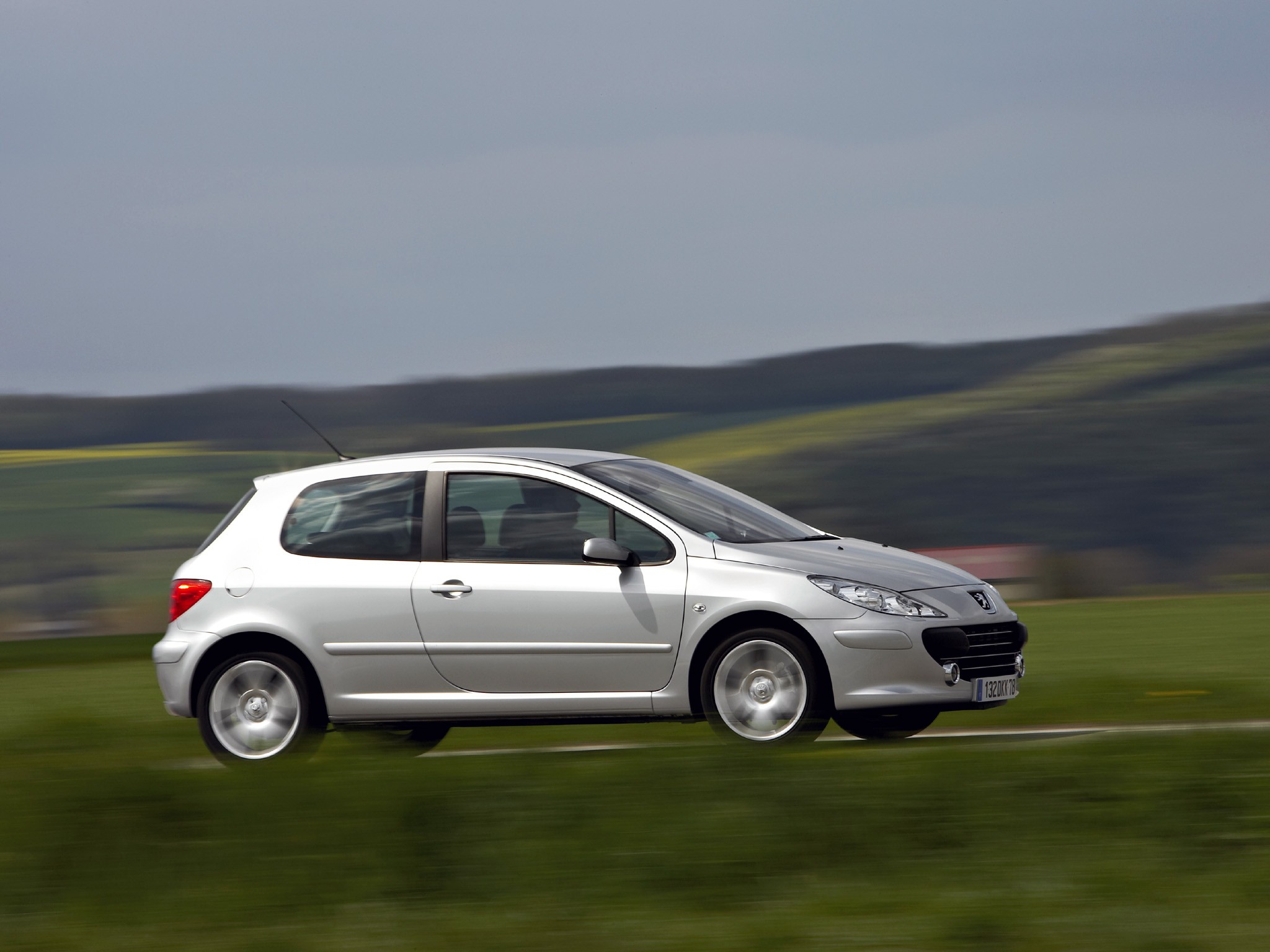 Peugeot 307 3 Doors photo 11