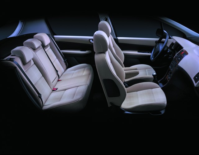 Peugeot 307 5 Doors photo 32