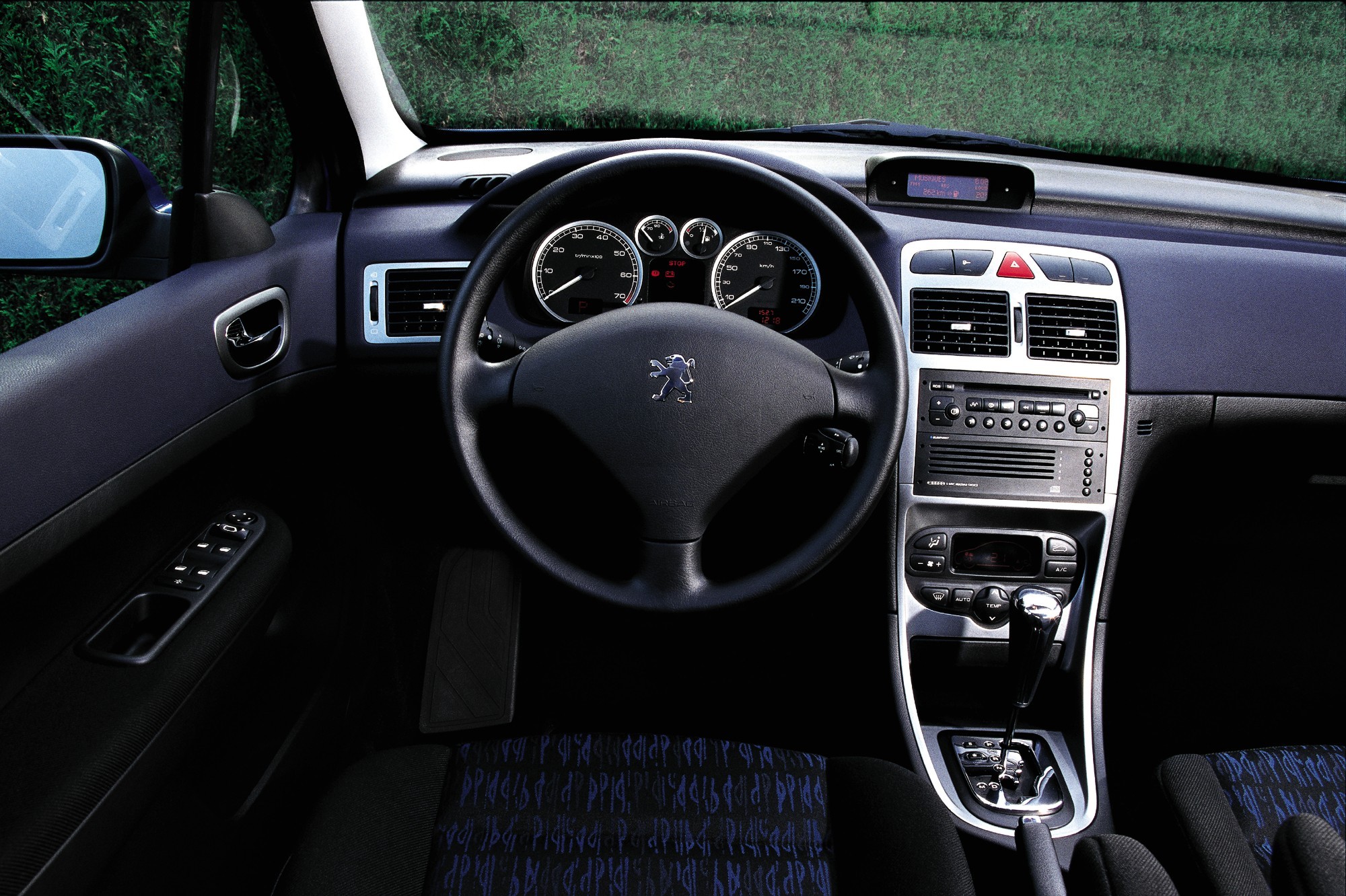 Peugeot 307 5 Doors photo 41