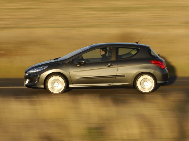 Peugeot 308 3 Doors photo 4