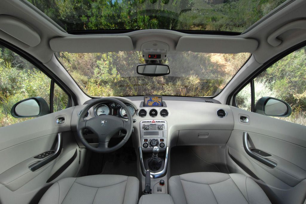 Peugeot 308 3 Doors photo 20