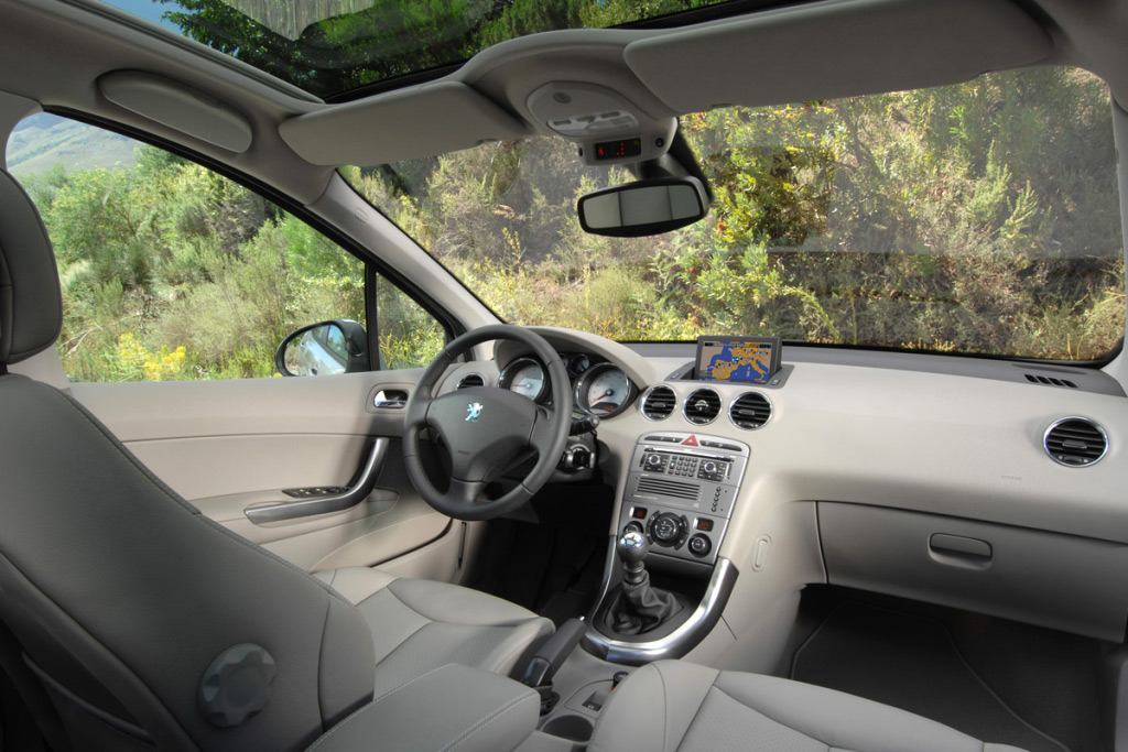 Peugeot 308 3 Doors photo 21