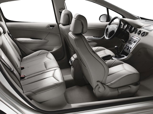Peugeot 308 5 Doors photo 40
