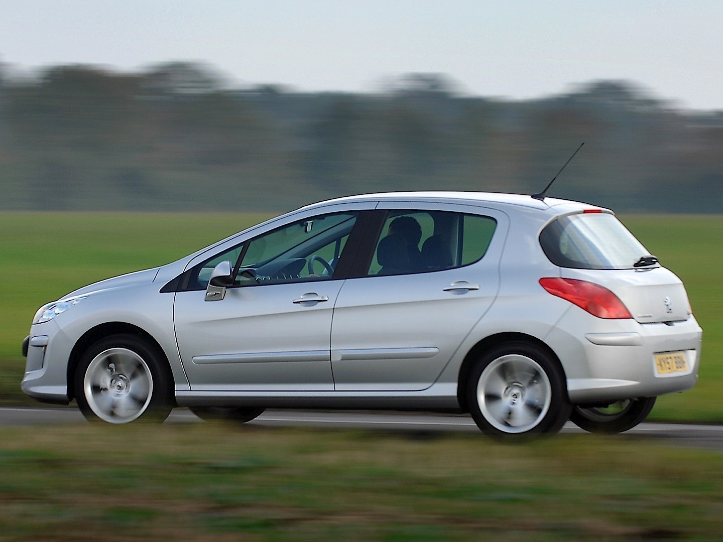 Peugeot 308 5 Doors photo 25