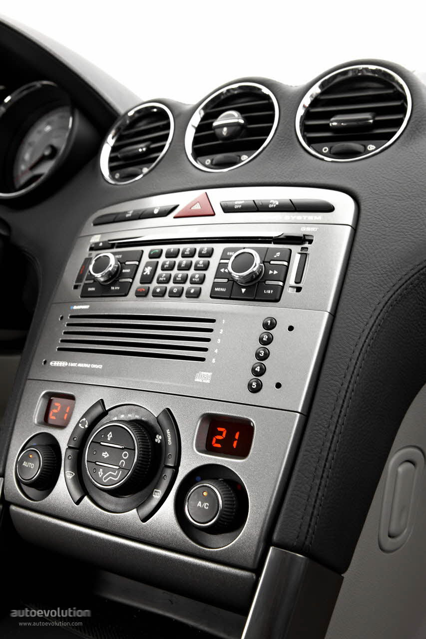 Peugeot 308 5 Doors photo 39