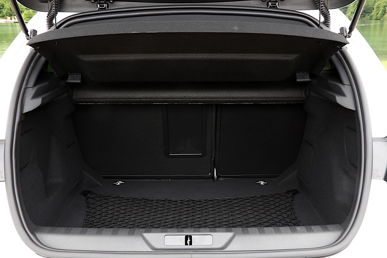 Peugeot 308 5 Doors photo 38