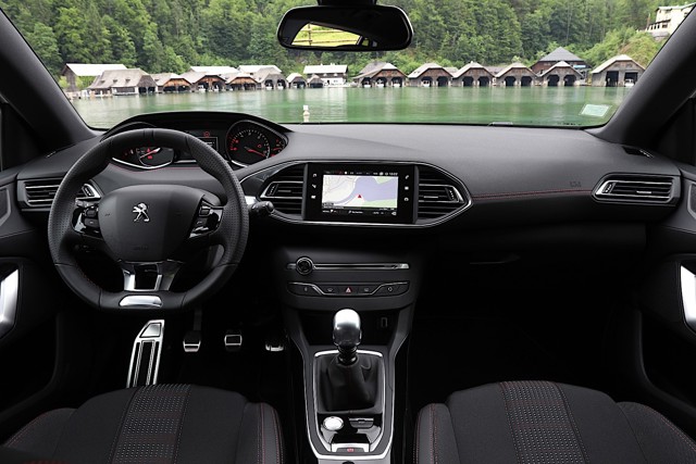 Peugeot 308 5 Doors photo 39
