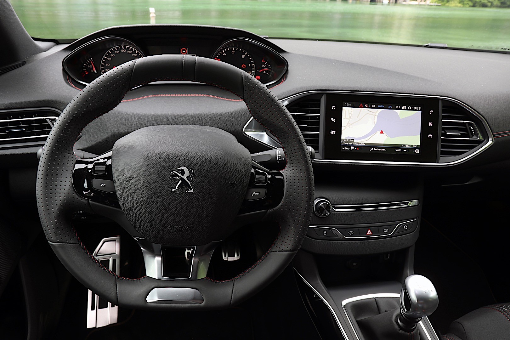 Peugeot 308 5 Doors photo 40