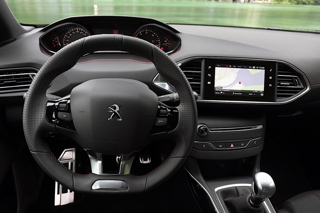 Peugeot 308 5 Doors photo 40