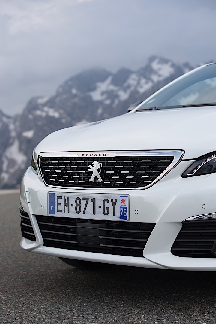 Peugeot 308 5 Doors photo 26