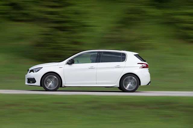 Peugeot 308 5 Doors photo 31