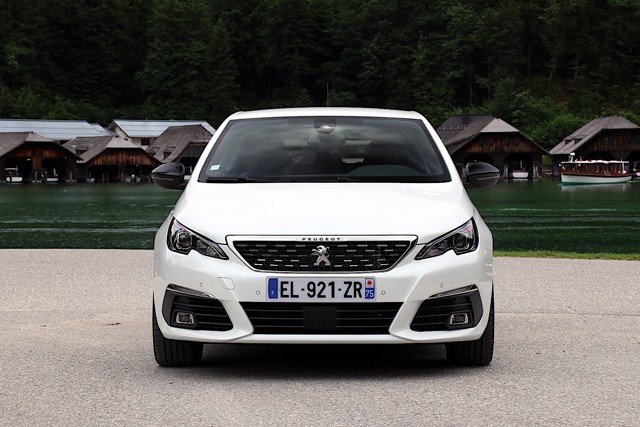 Peugeot 308 5 Doors photo 32