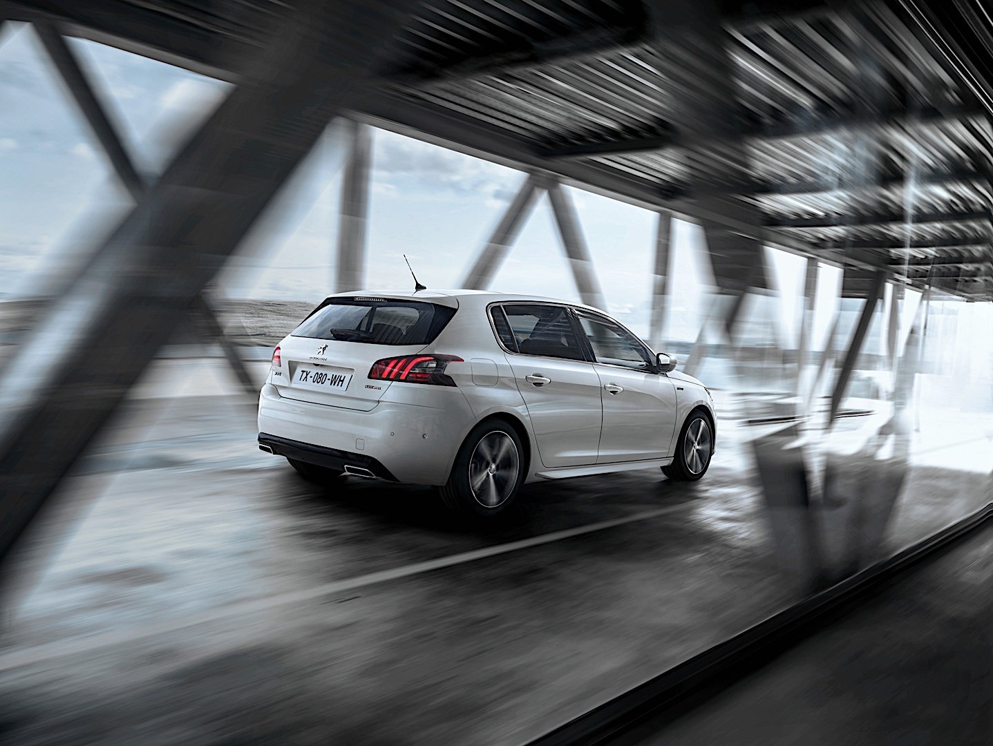 Peugeot 308 5 Doors photo 8