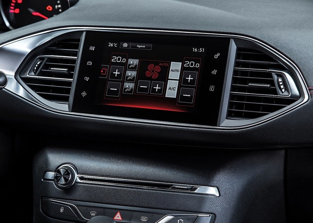 Peugeot 308 5 Doors photo 25