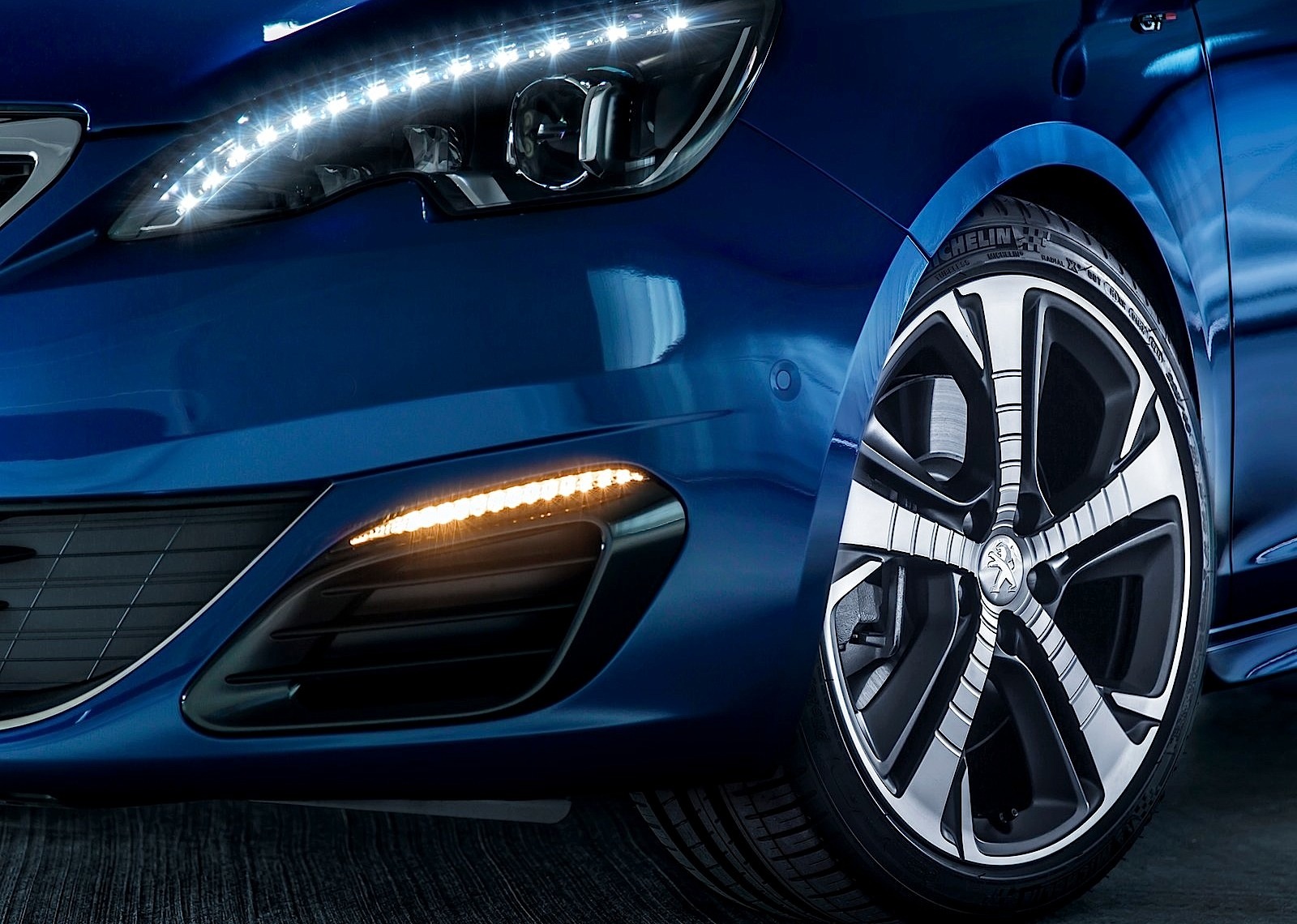 Peugeot 308 5 Doors photo 7