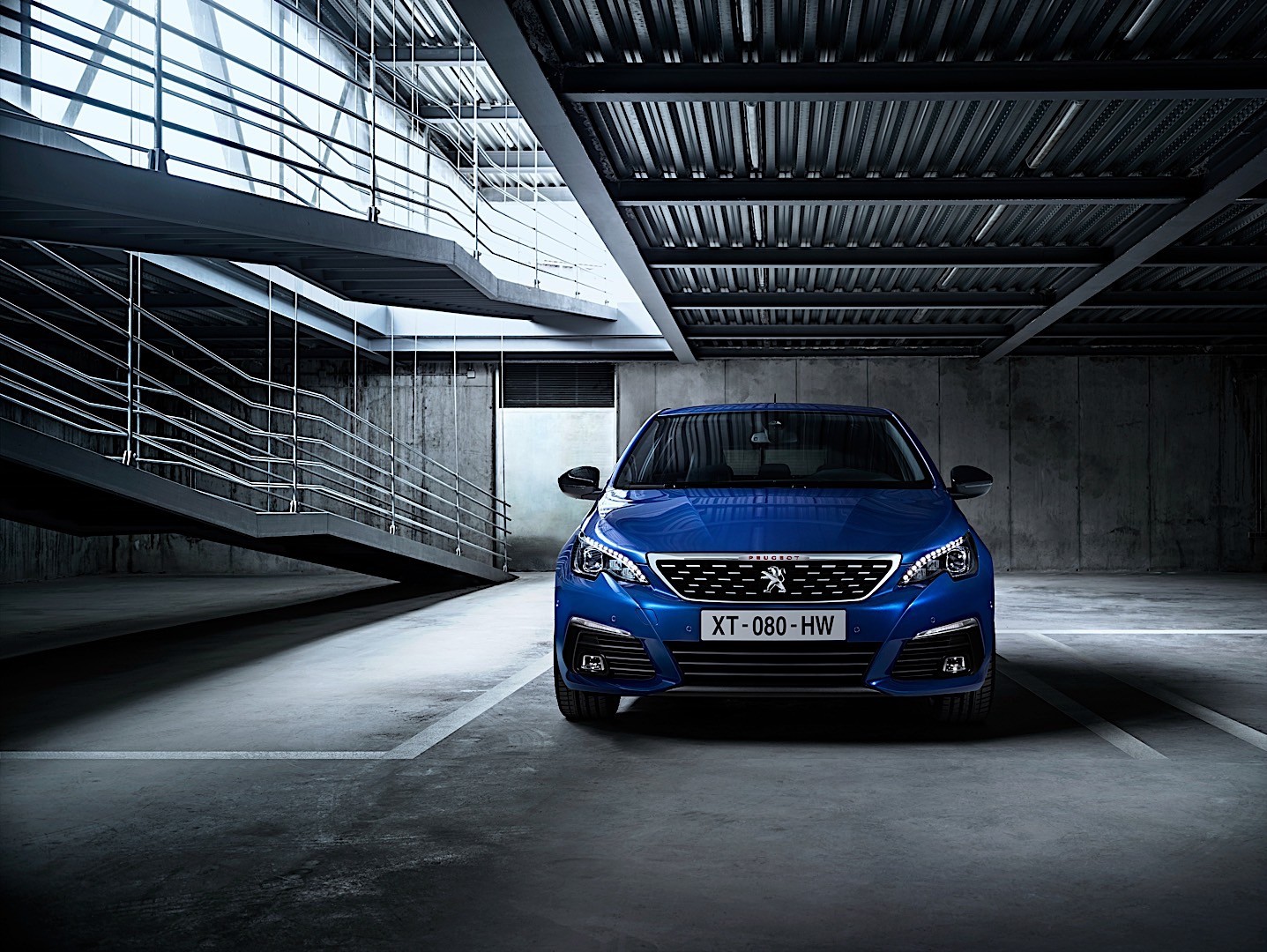 Peugeot 308 5 Doors photo 2