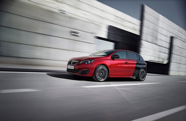 Peugeot 308 5 Doors photo 2