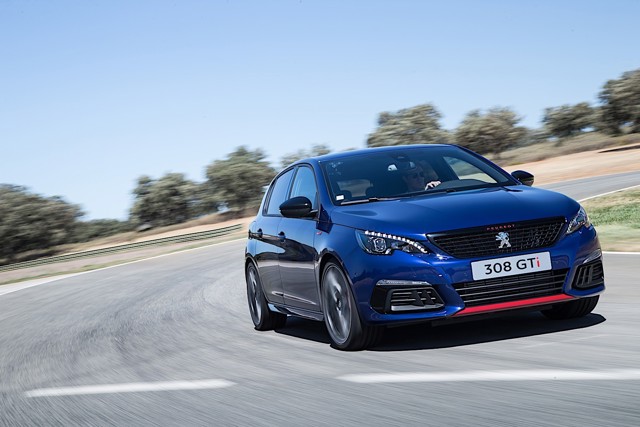 Peugeot 308 5 Doors photo 9