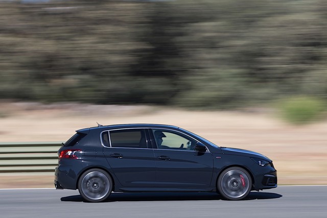 Peugeot 308 5 Doors photo 38