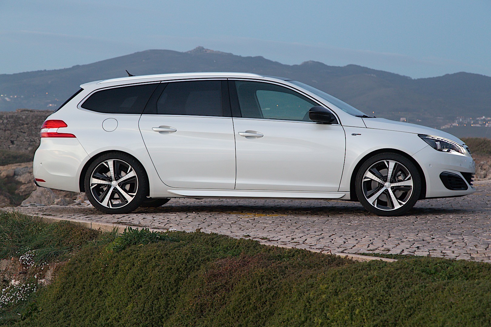 Peugeot 308 Sw photo 18
