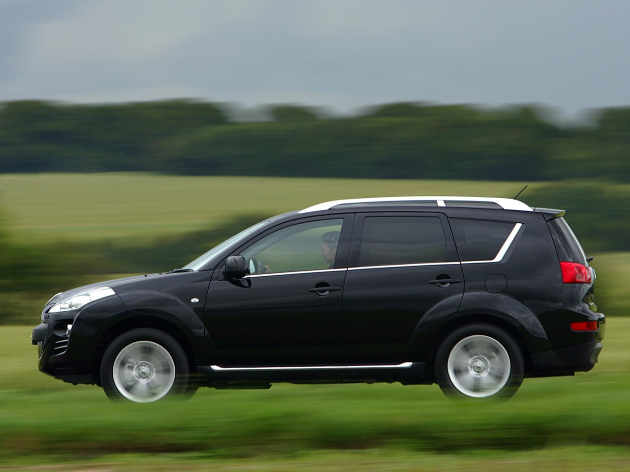 Peugeot 4007 photo 13