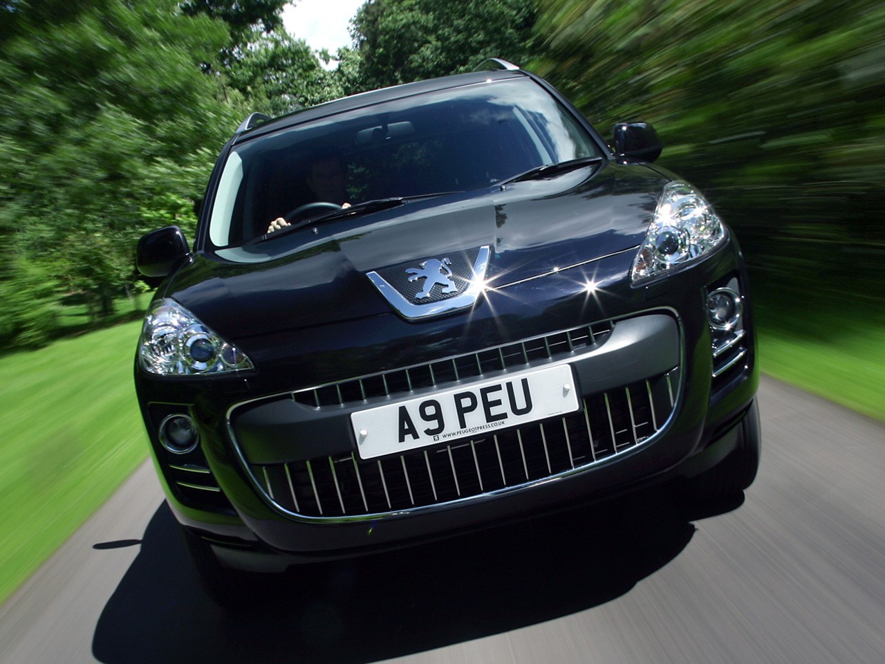 Peugeot 4007 photo 17