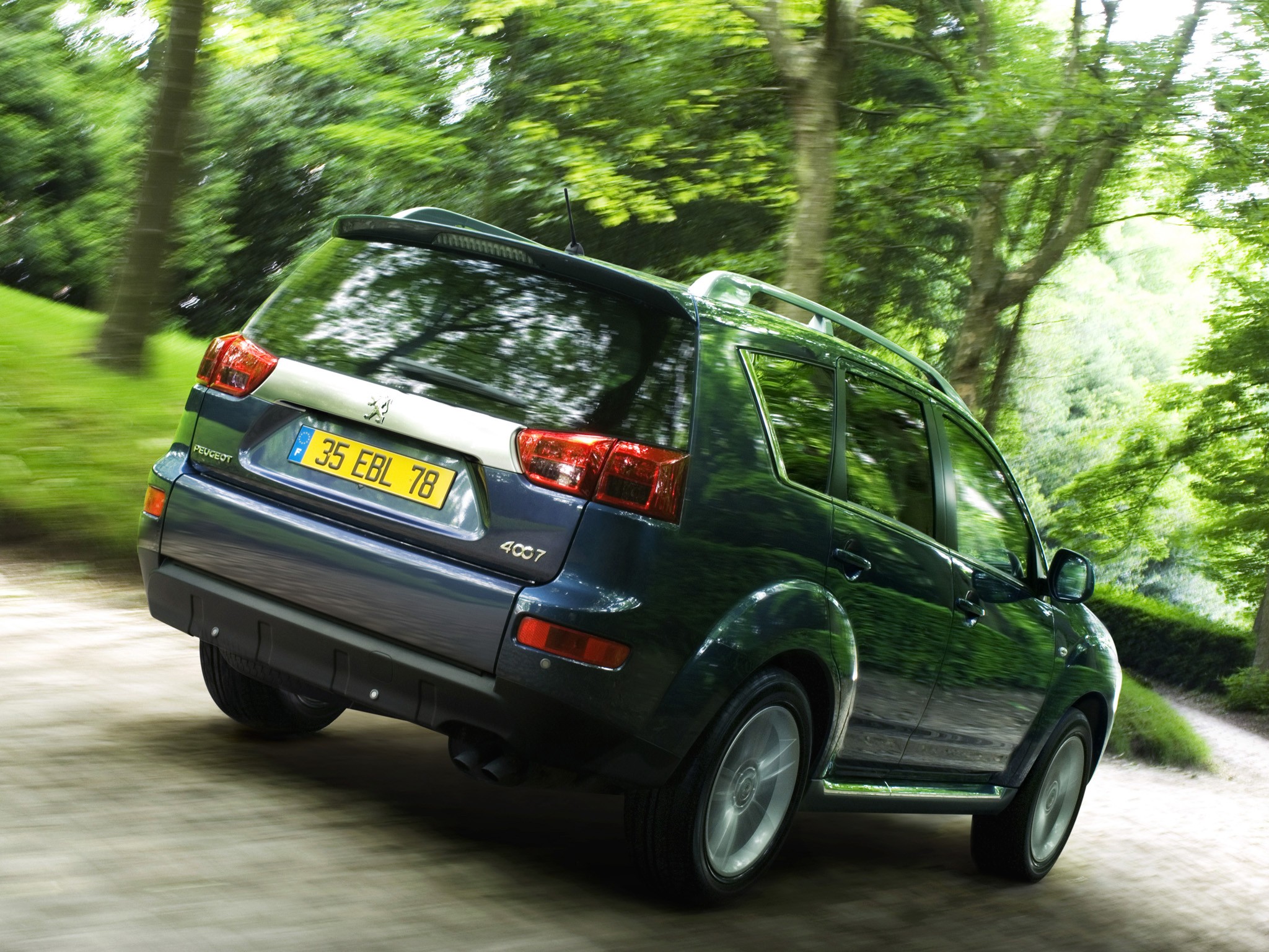 Peugeot 4007 photo 37