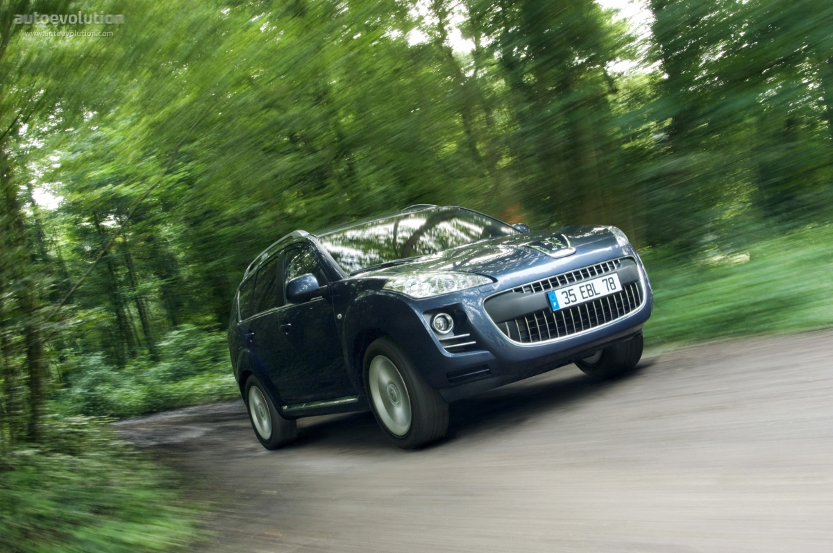 Peugeot 4007 photo 9