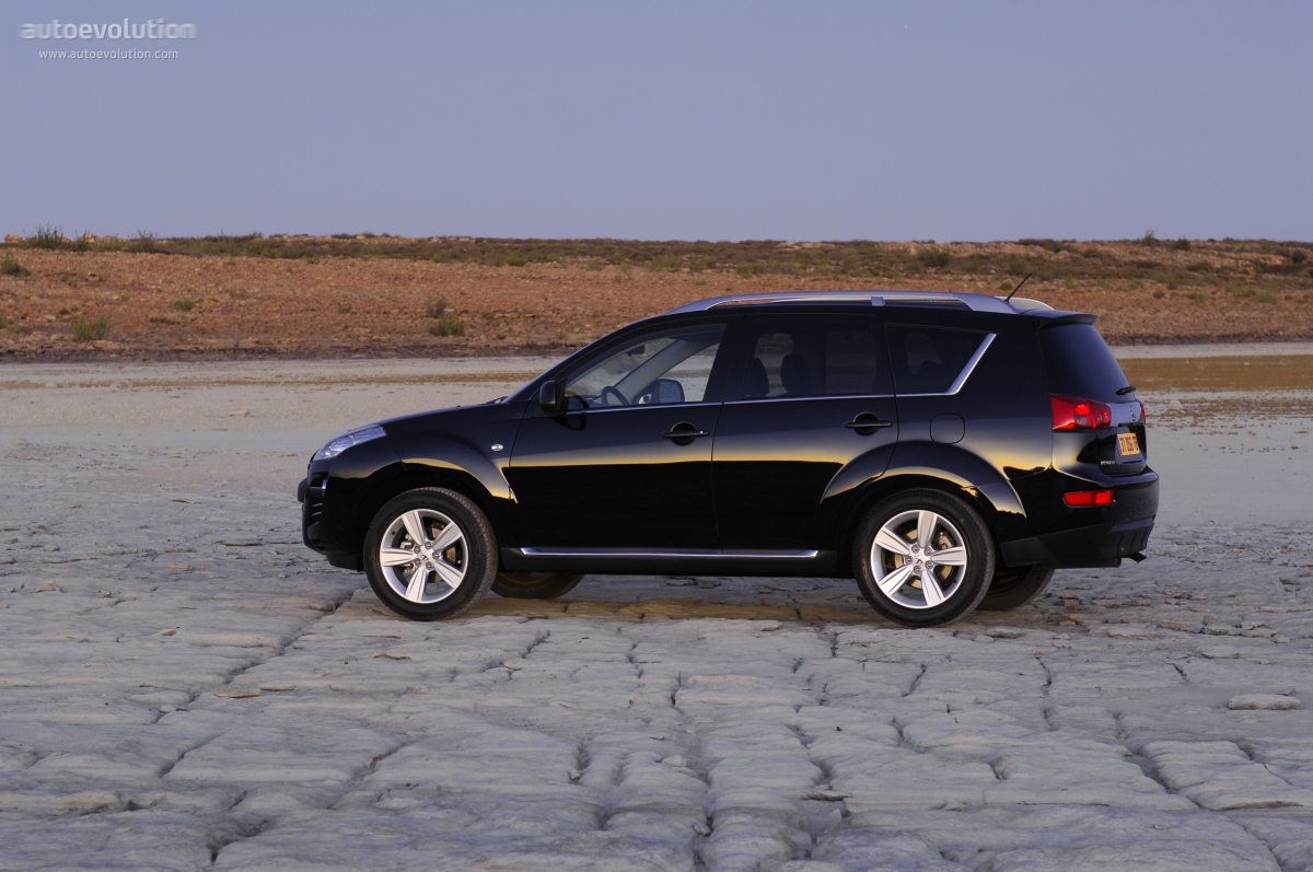 Peugeot 4007 photo 3