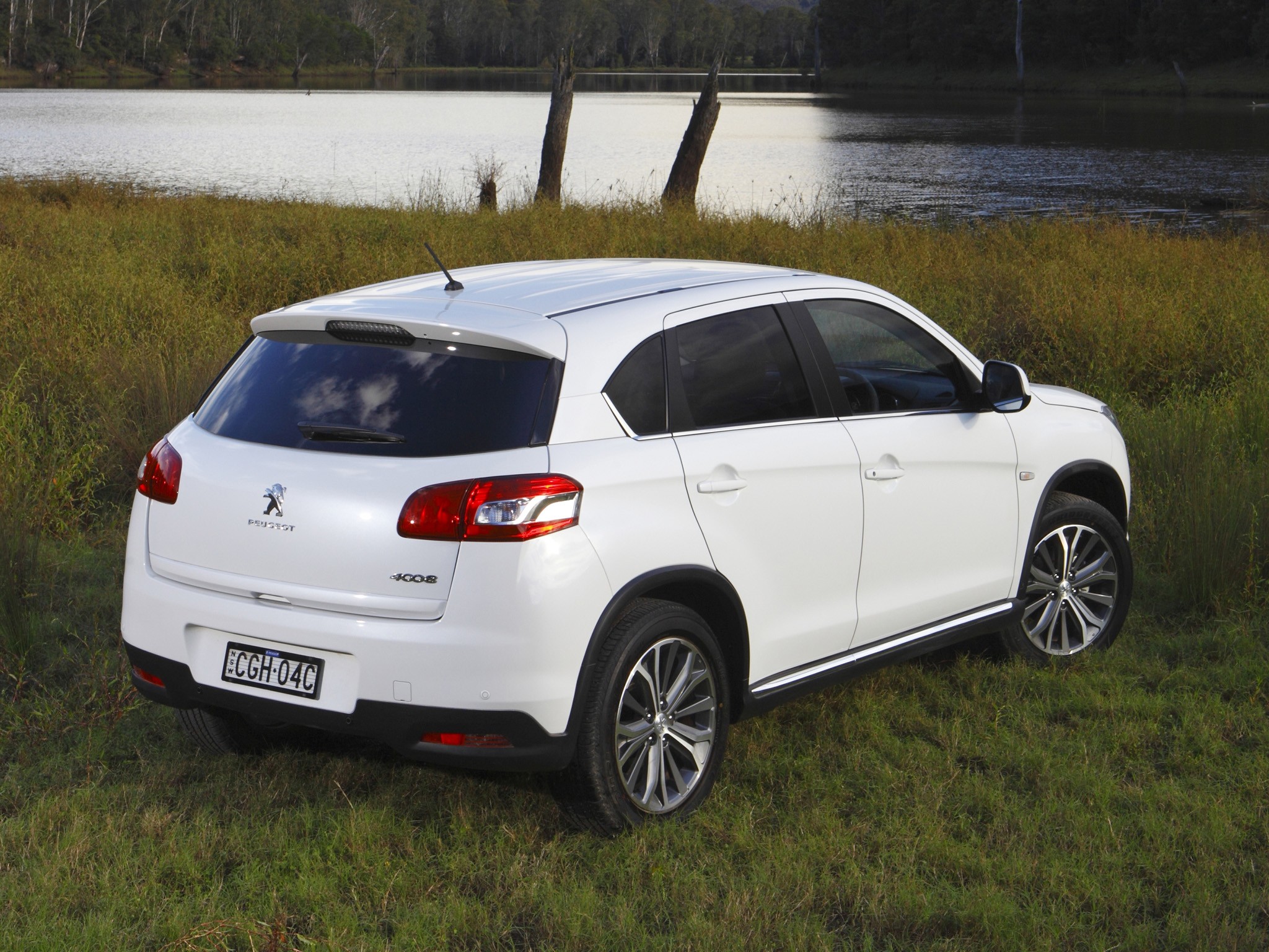 Peugeot 4008 photo 14