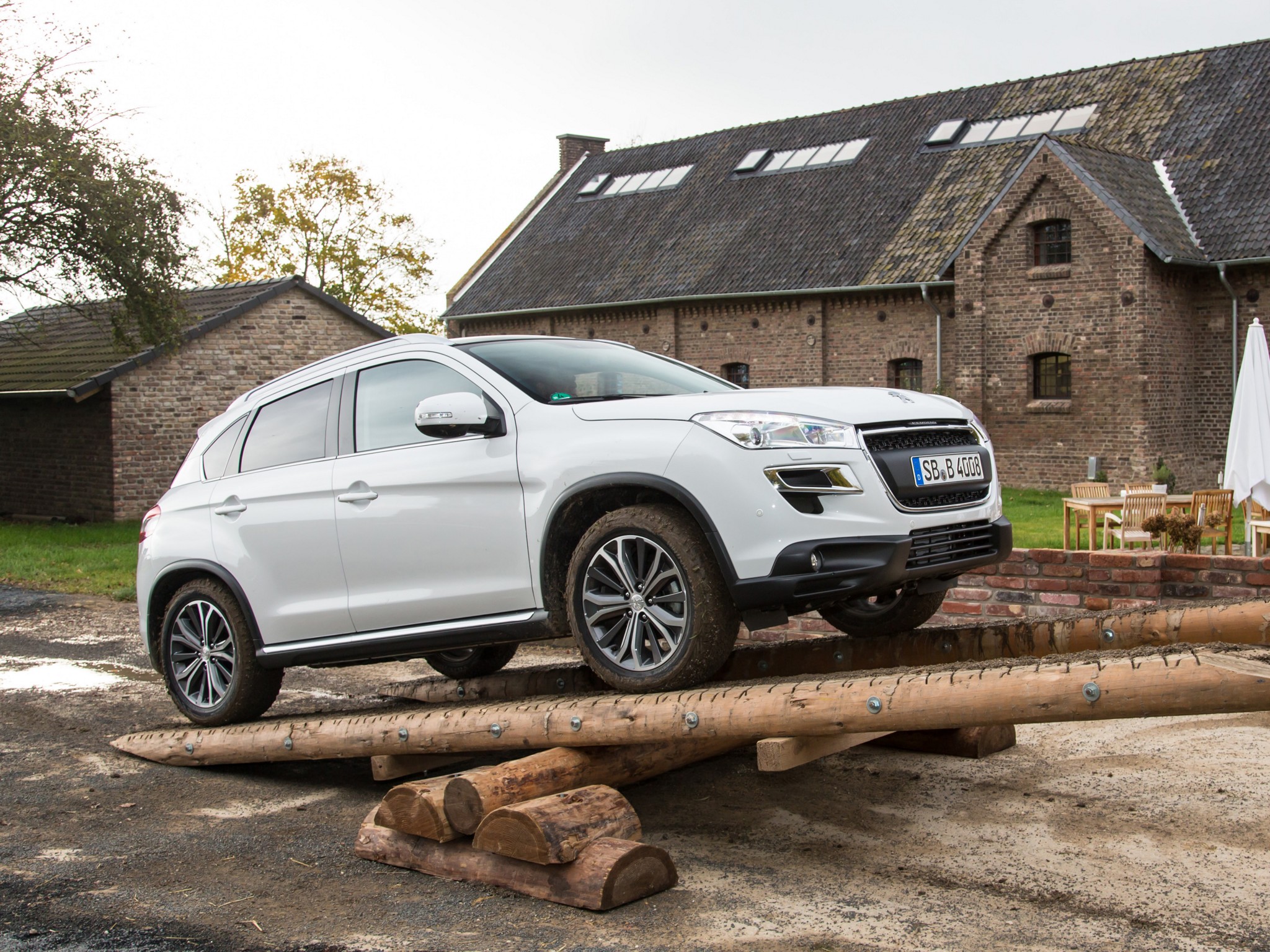 Peugeot 4008 photo 22