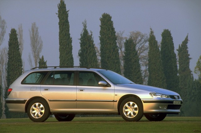 Peugeot 406 Break photo 12